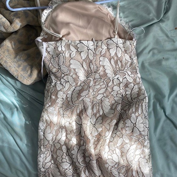 white and tan lace dress - Picture 2 of 2